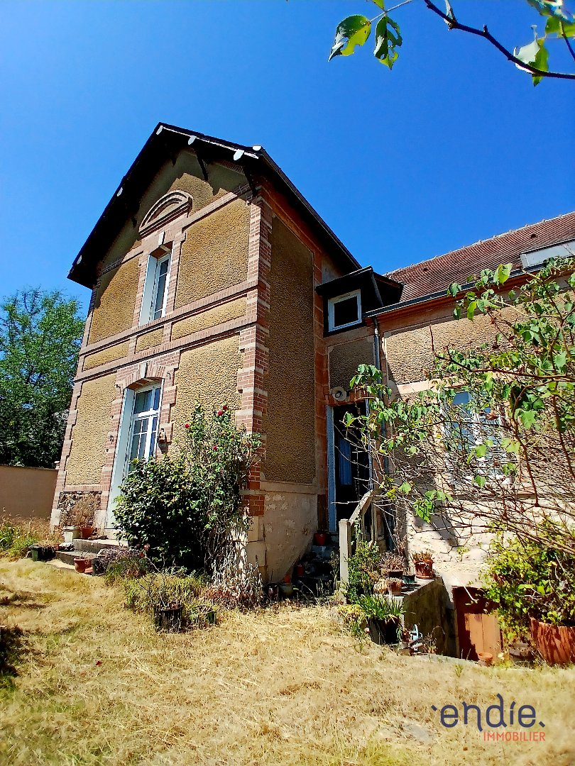Maison 102m² — Chitray
