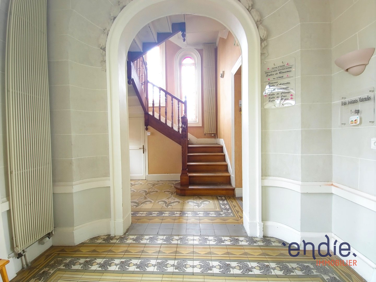 Maison 319m² — Yzeure