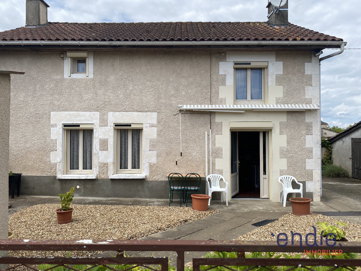Maison 77m² — Champigny en Rochereau