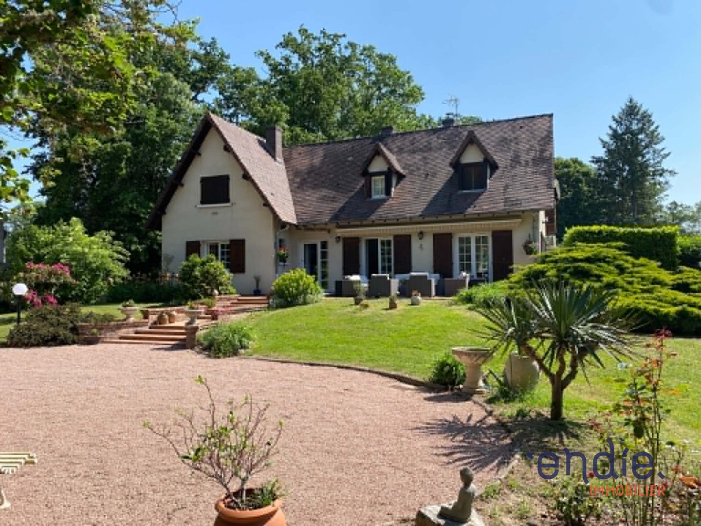 Maison 209m² — Dompierre-sur-Besbre