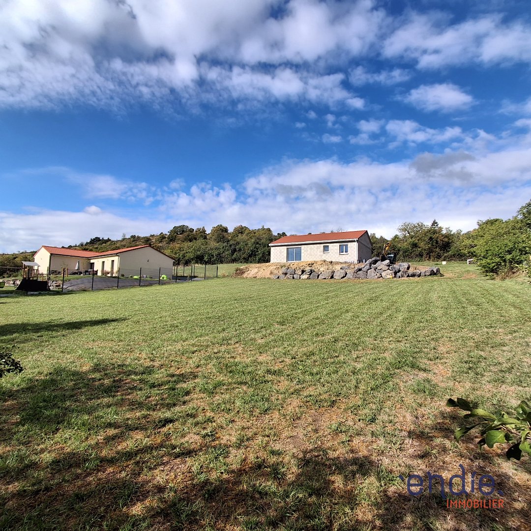 Terrain — Clémensat