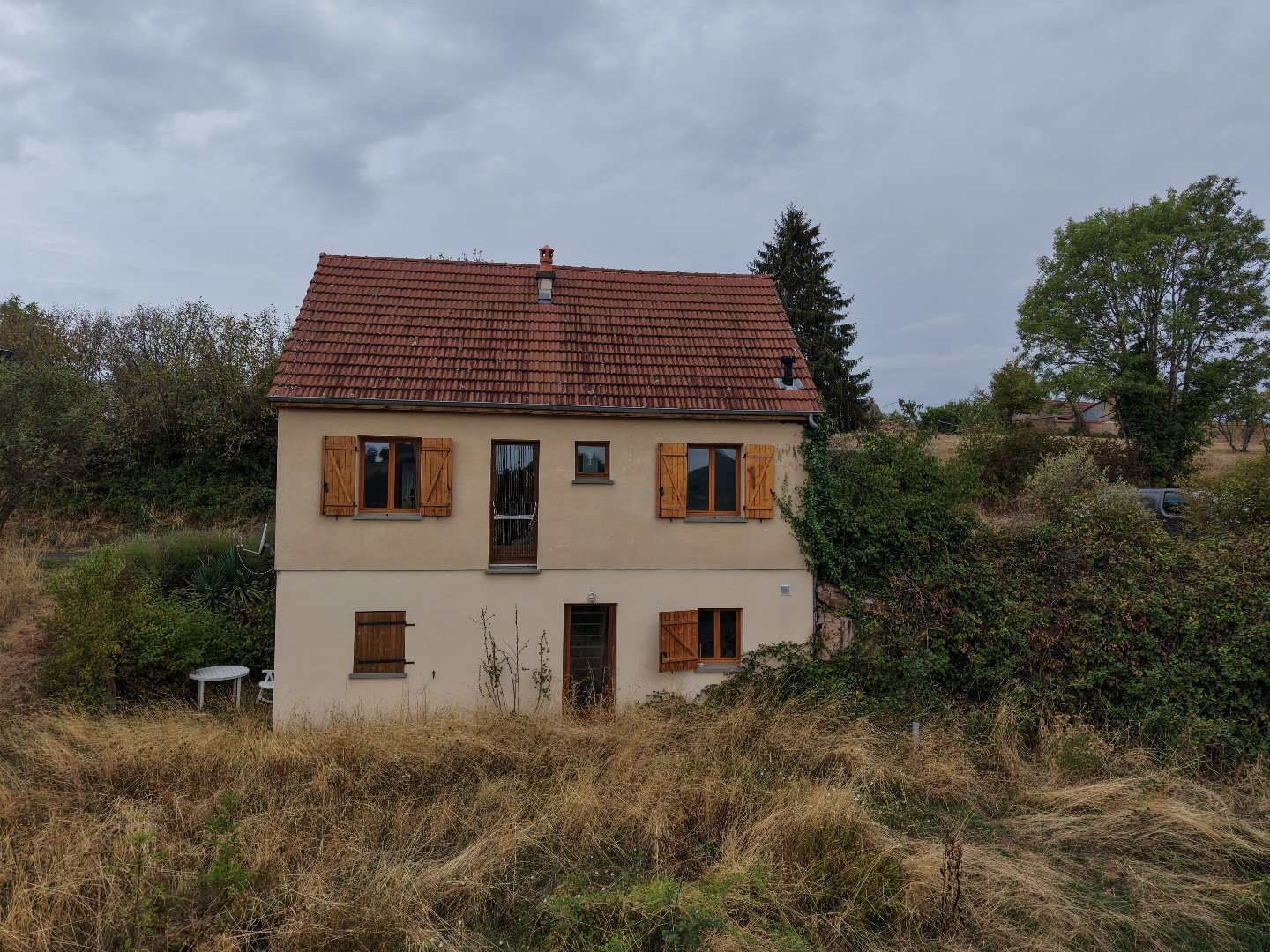 Maison 83m² — Châtel-Montagne