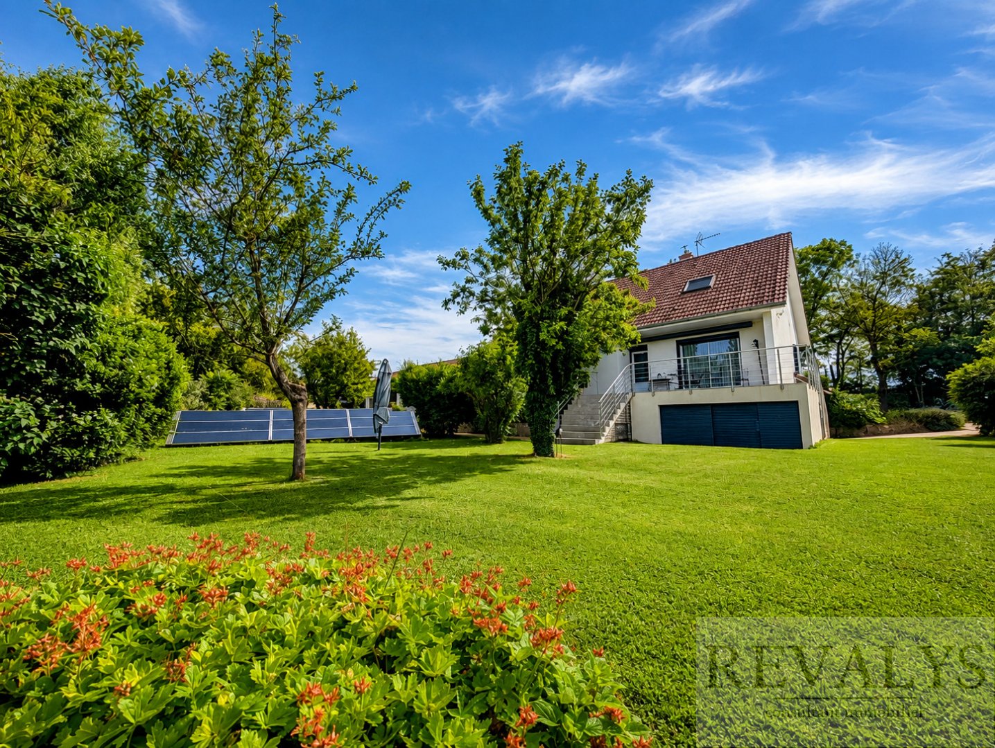 Maison 152m² — Savigny-le-Sec