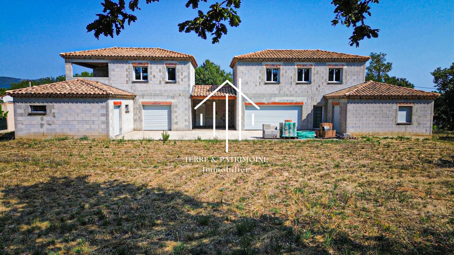 Maison 353m² — Vagnas