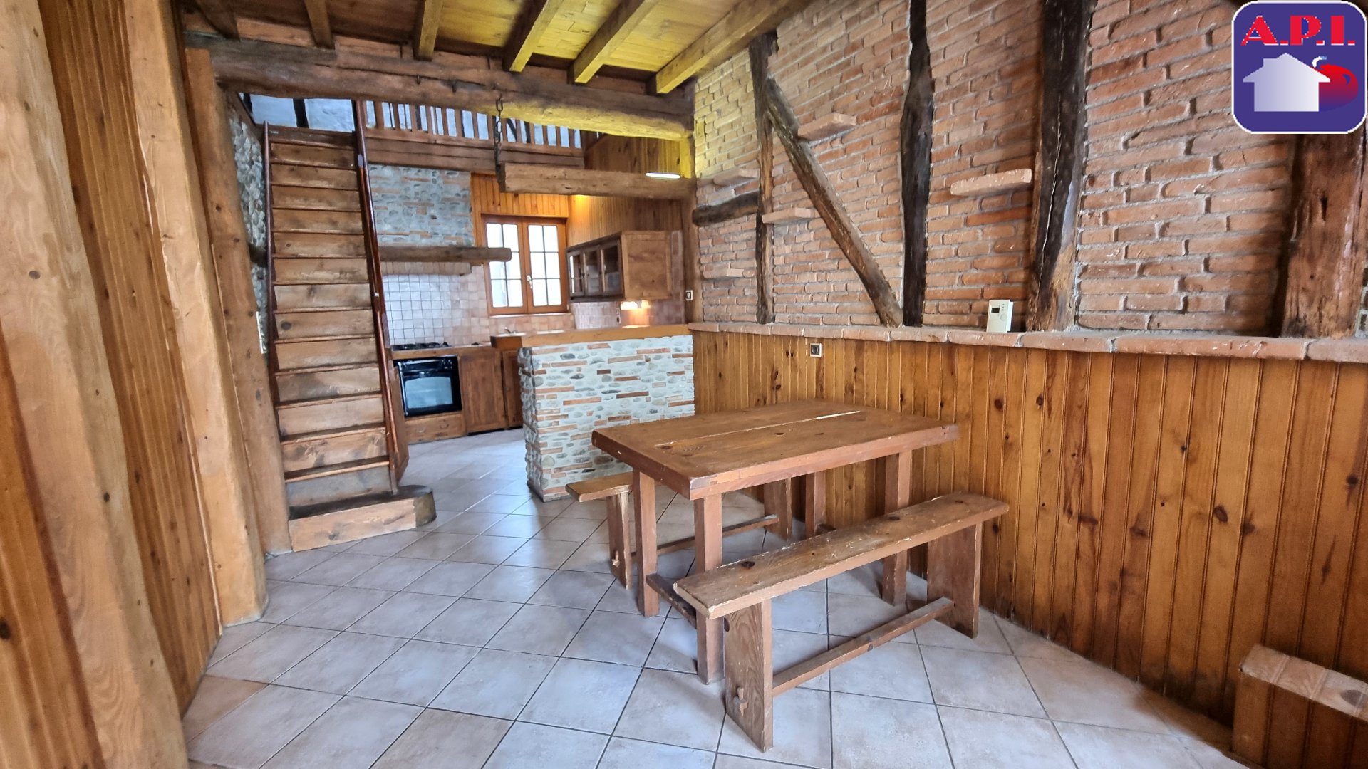 Agence immobilière de ARIEGE PYRENEES IMMOBILIER (API)