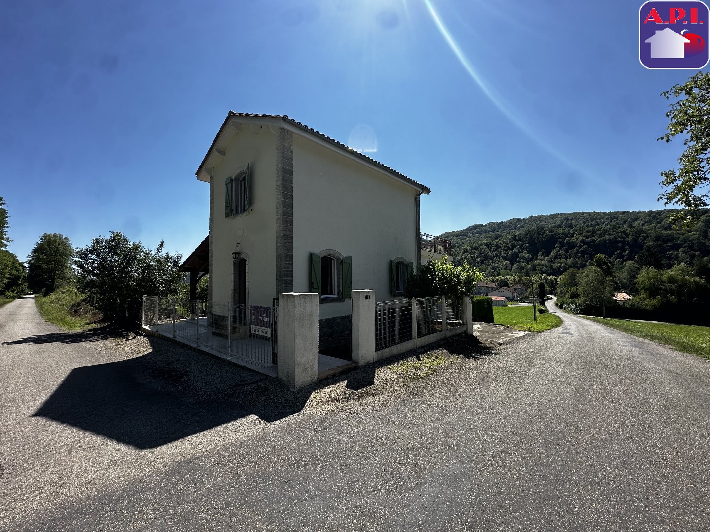 Agence immobilière de ARIEGE PYRENEES IMMOBILIER (API)