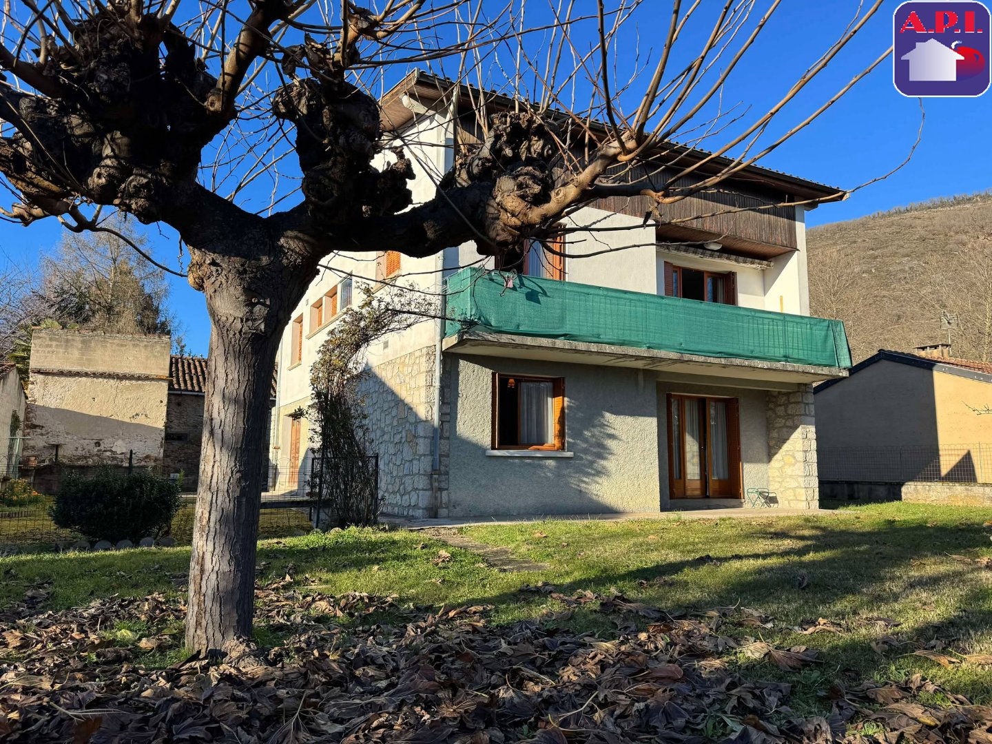 Agence immobilière de ARIEGE PYRENEES IMMOBILIER (API)