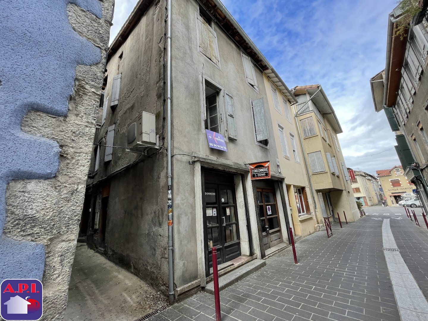 Agence immobilière de ARIEGE PYRENEES IMMOBILIER (API)