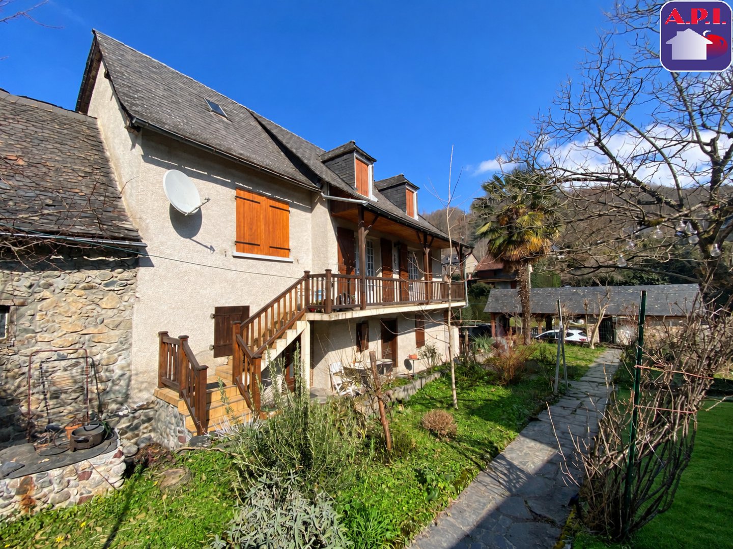 Agence immobilière de ARIEGE PYRENEES IMMOBILIER (API)