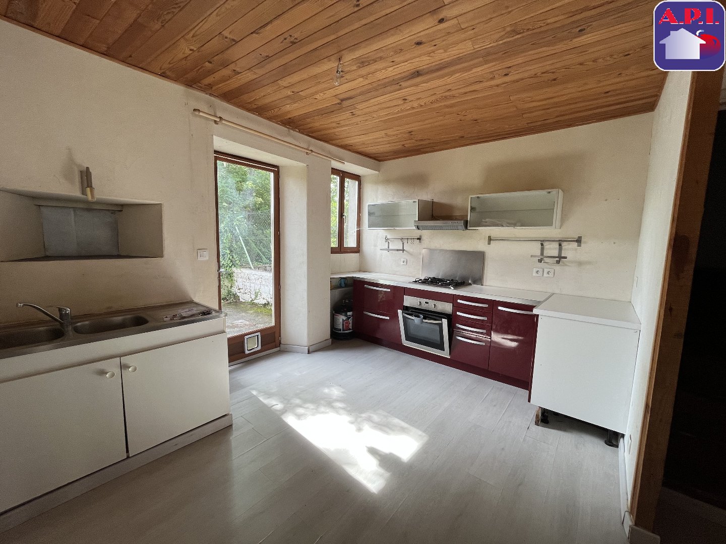 Agence immobilière de ARIEGE PYRENEES IMMOBILIER (API)
