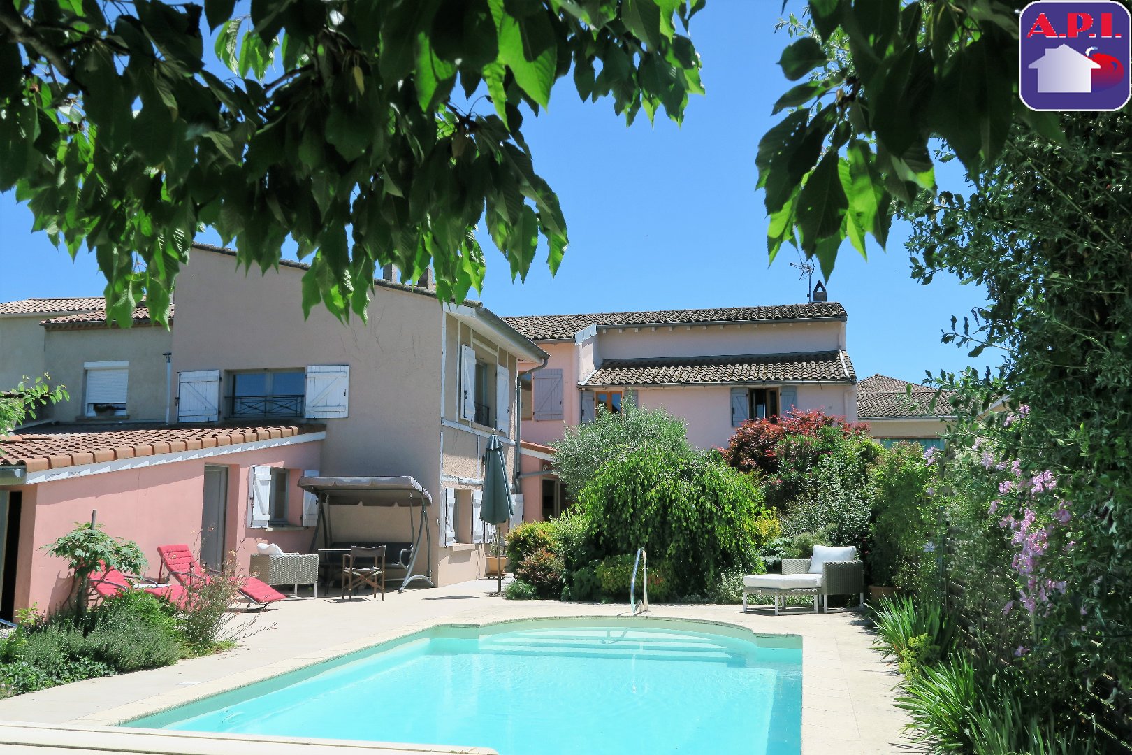 Agence immobilière de ARIEGE PYRENEES IMMOBILIER (API)