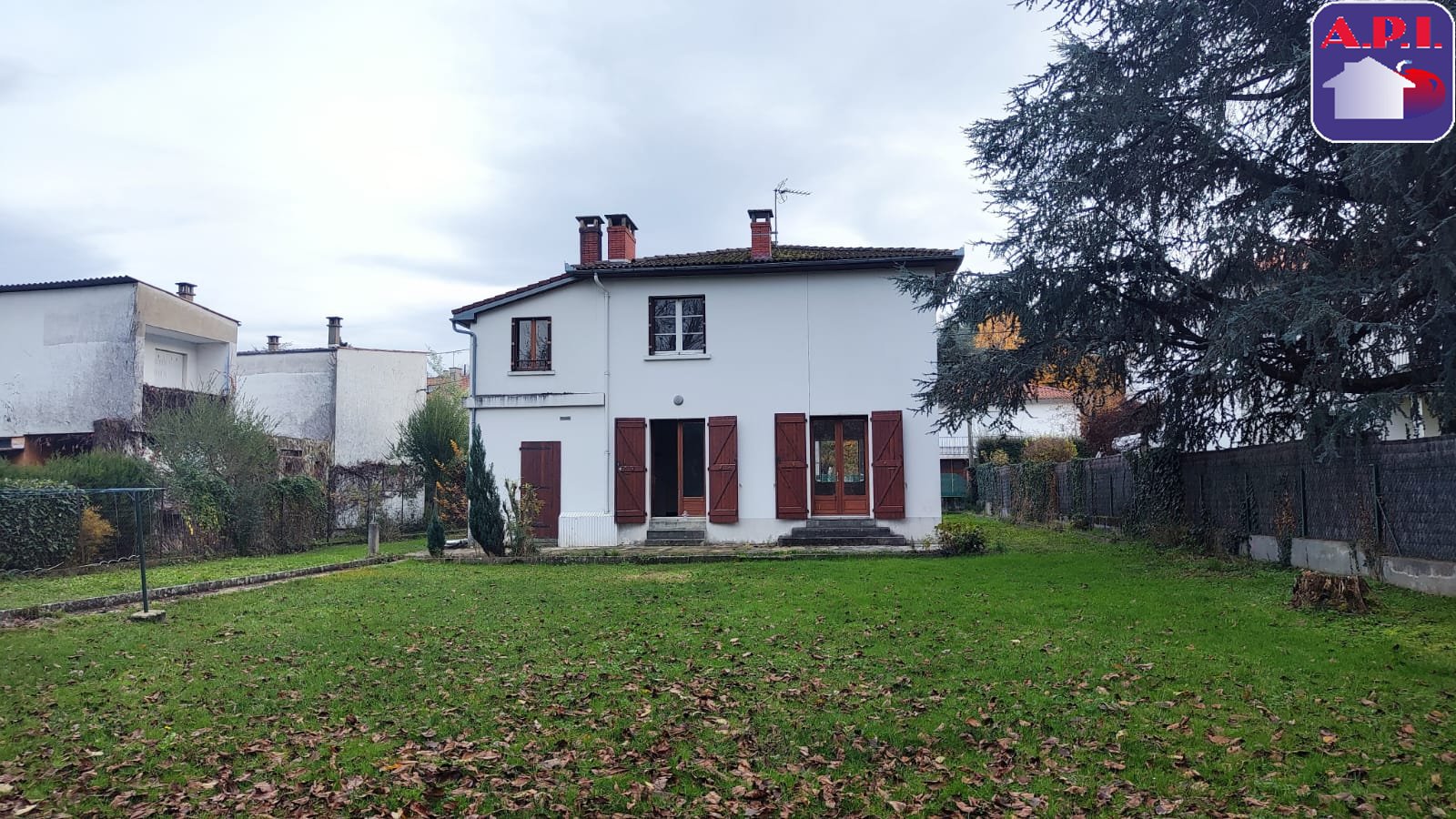 Agence immobilière de ARIEGE PYRENEES IMMOBILIER (API)