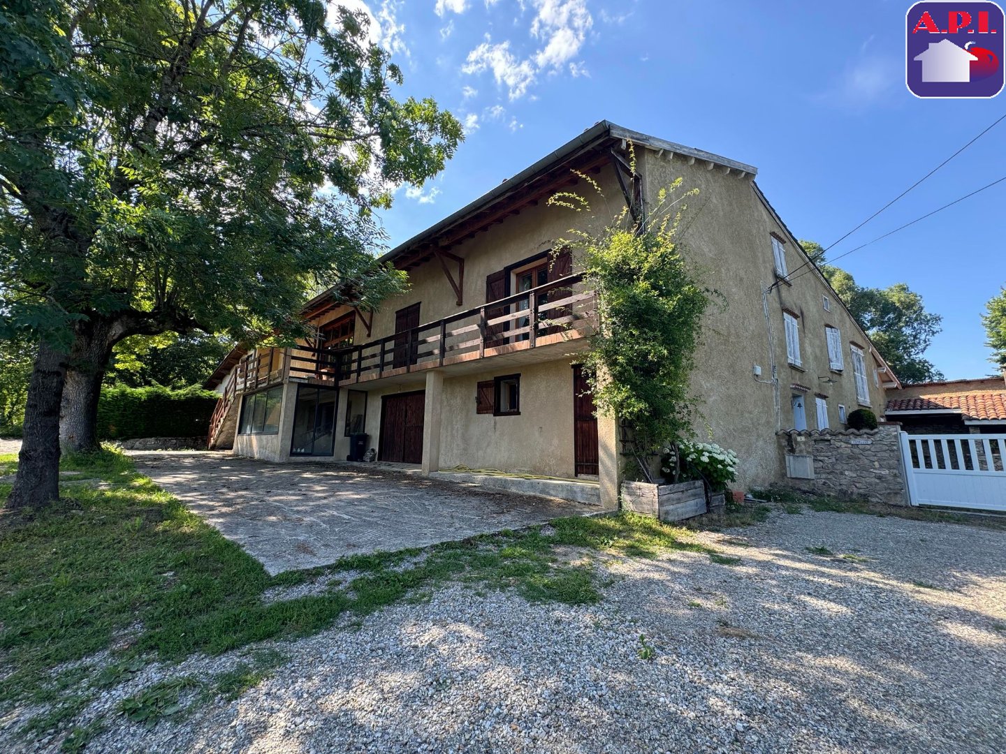 Agence immobilière de ARIEGE PYRENEES IMMOBILIER (API)