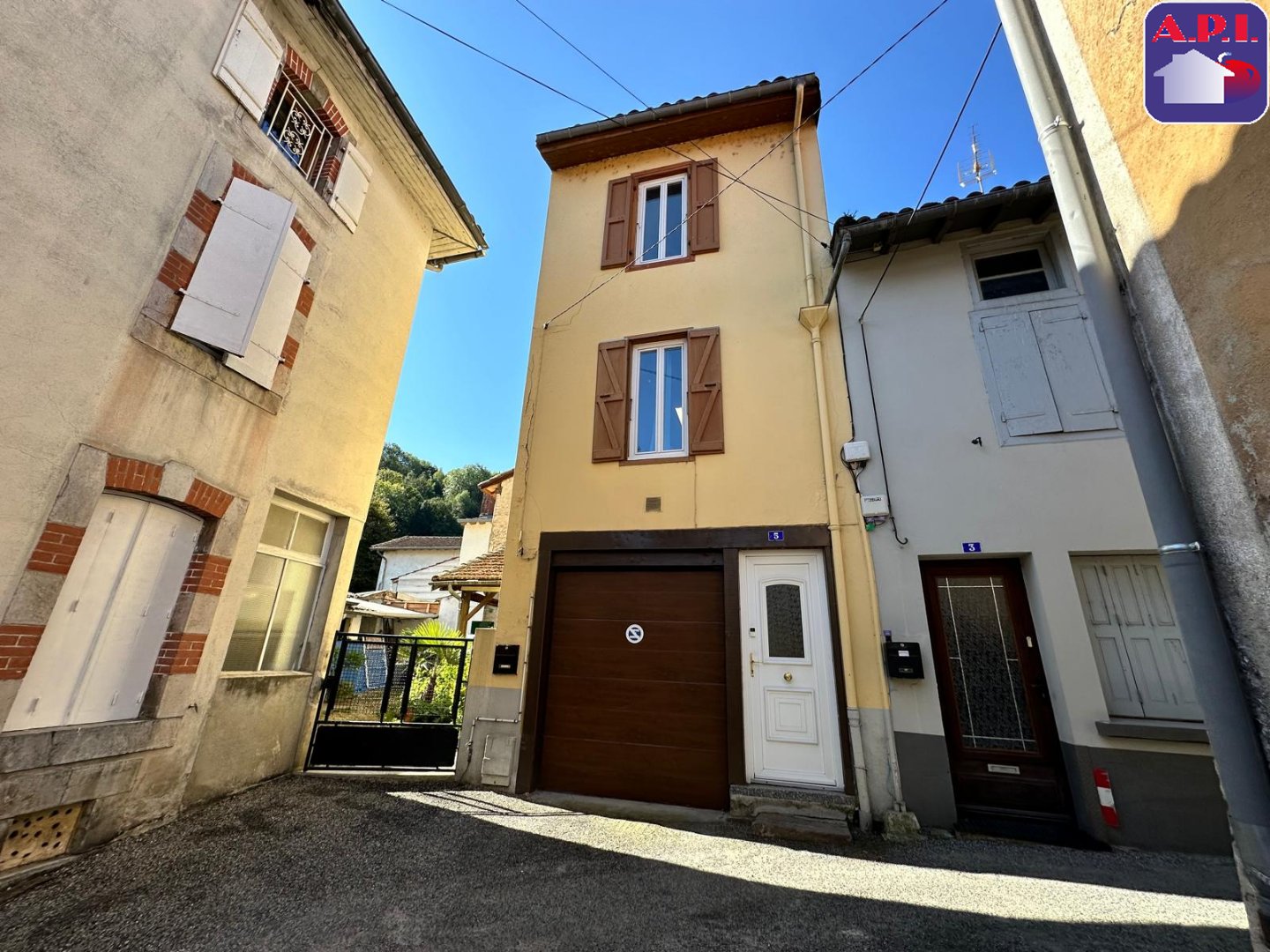 Agence immobilière de ARIEGE PYRENEES IMMOBILIER (API)
