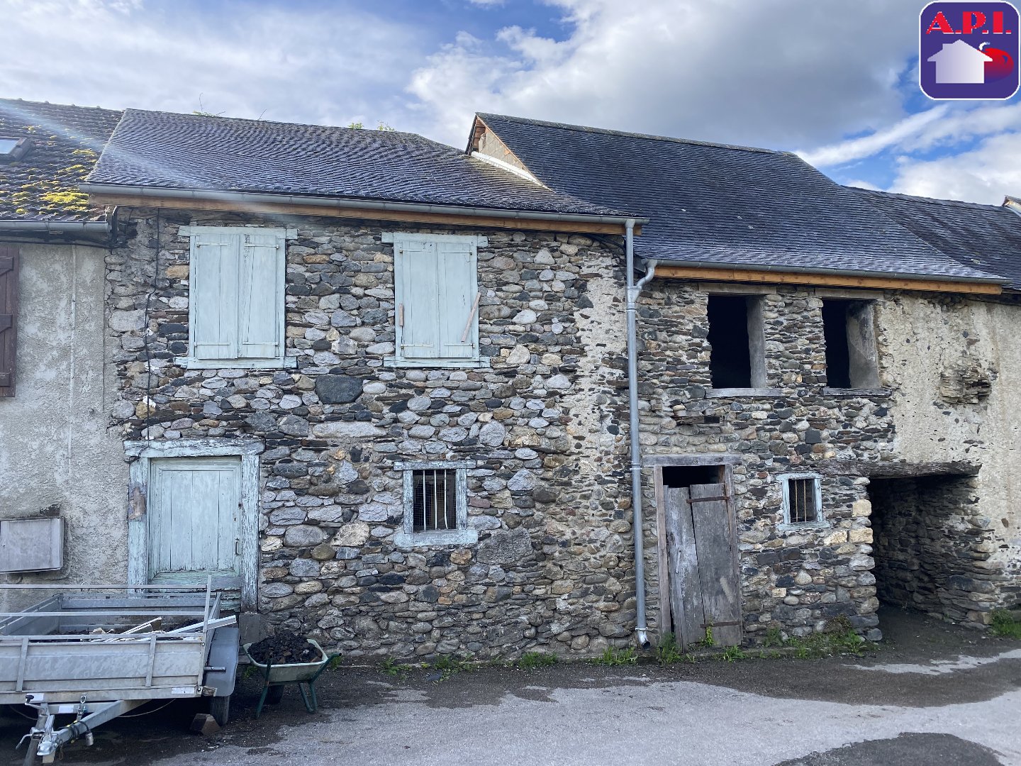 Agence immobilière de ARIEGE PYRENEES IMMOBILIER (API)