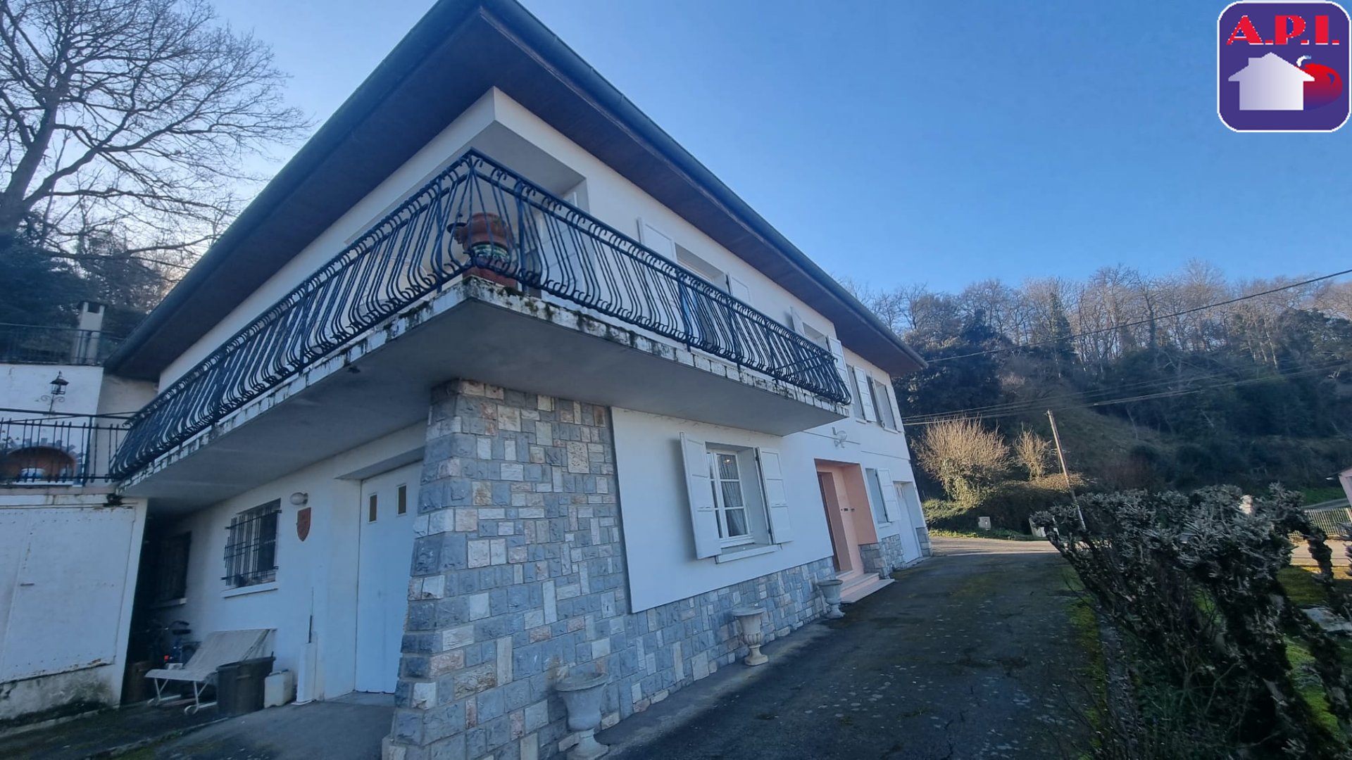 Agence immobilière de ARIEGE PYRENEES IMMOBILIER (API)