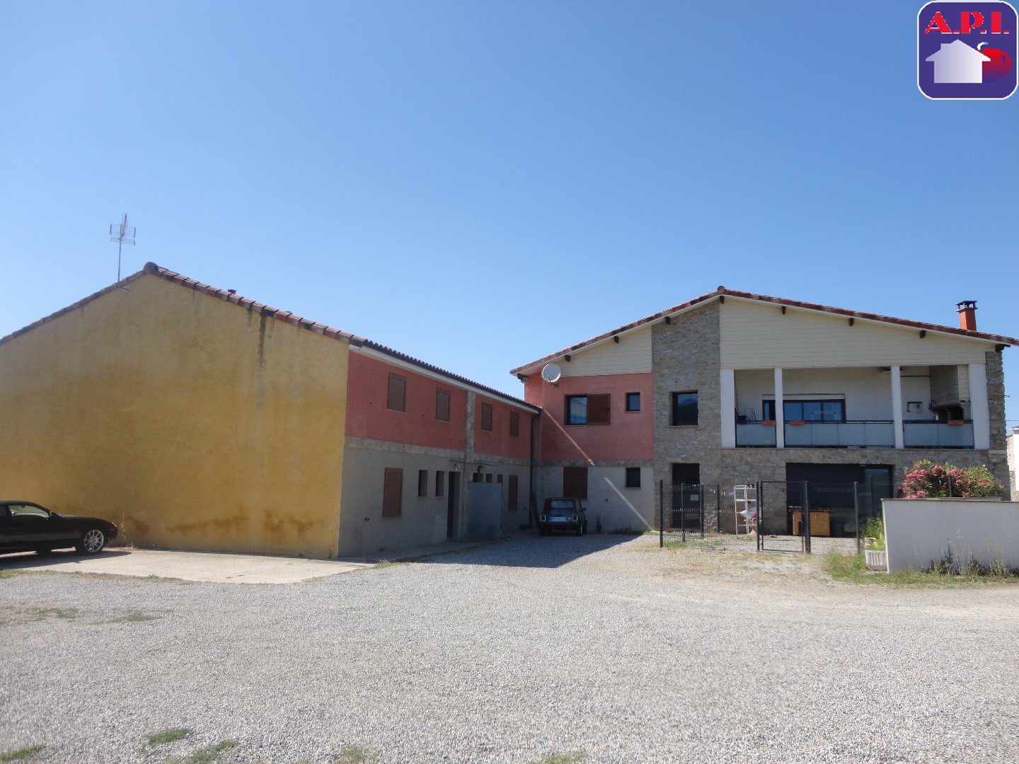 Agence immobilière de ARIEGE PYRENEES IMMOBILIER (API)