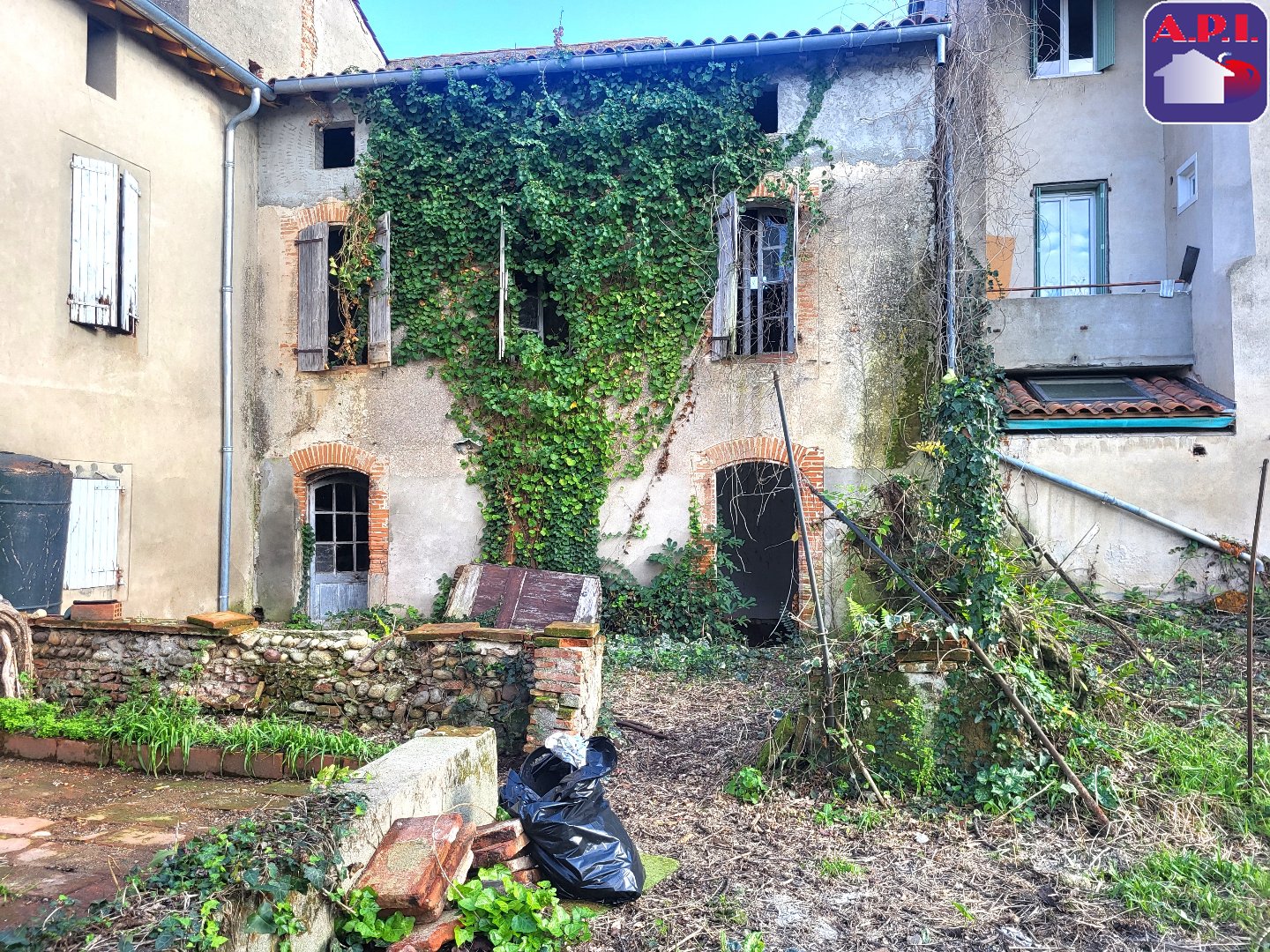 Agence immobilière de ARIEGE PYRENEES IMMOBILIER (API)