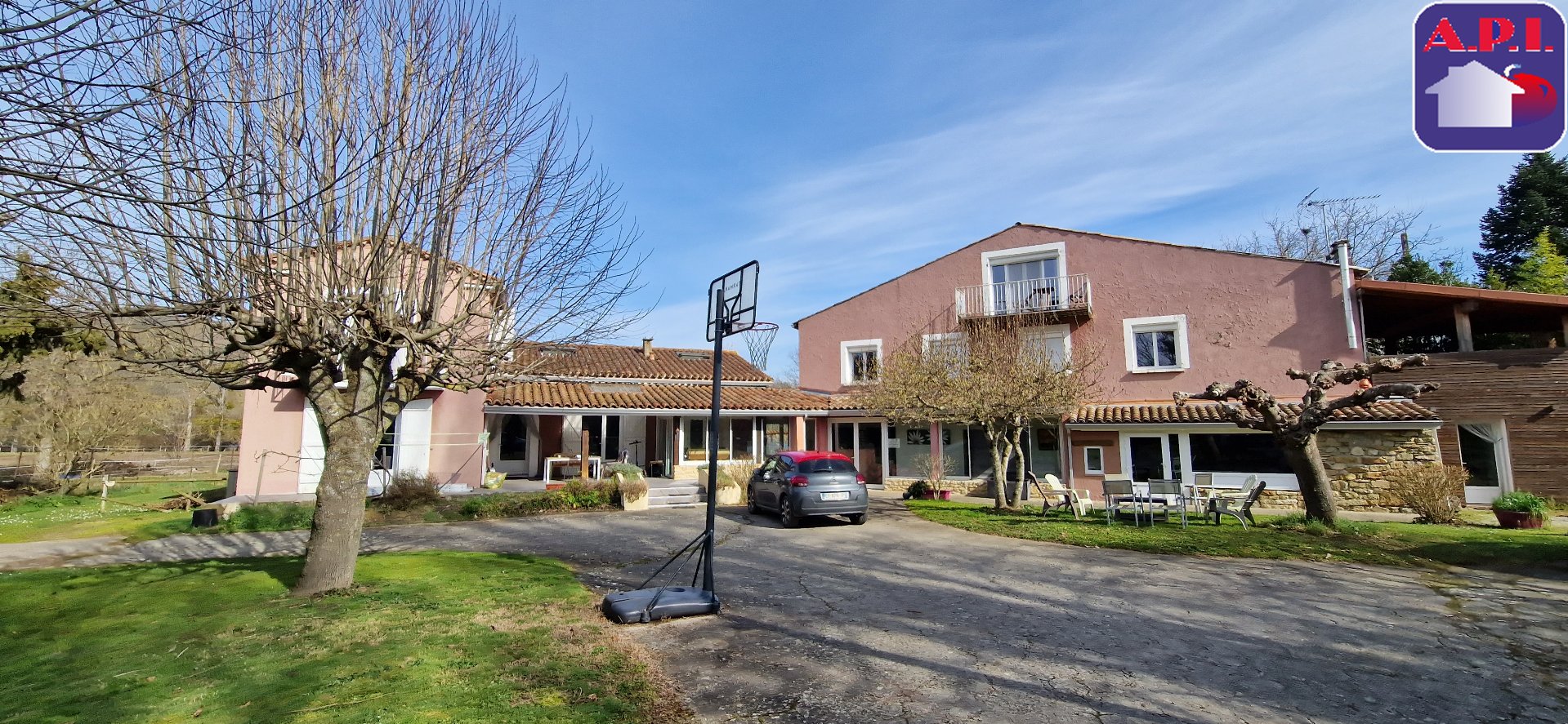 Agence immobilière de ARIEGE PYRENEES IMMOBILIER (API)