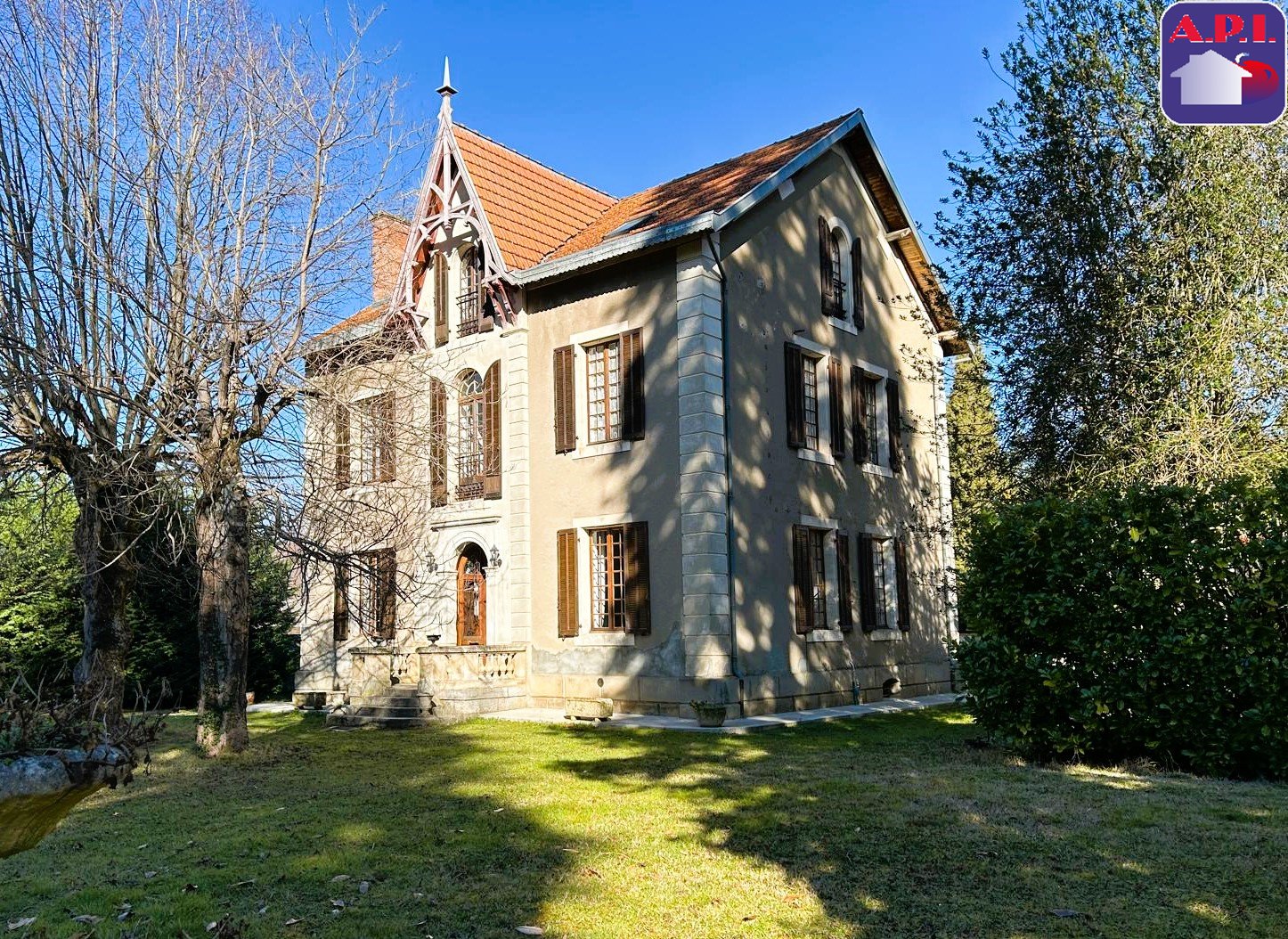 Agence immobilière de ARIEGE PYRENEES IMMOBILIER (API)