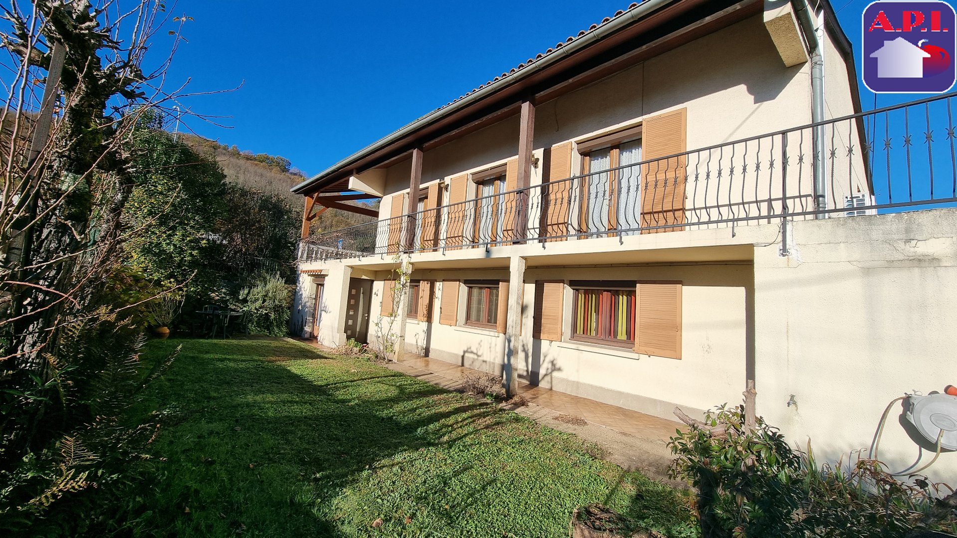 Agence immobilière de ARIEGE PYRENEES IMMOBILIER (API)