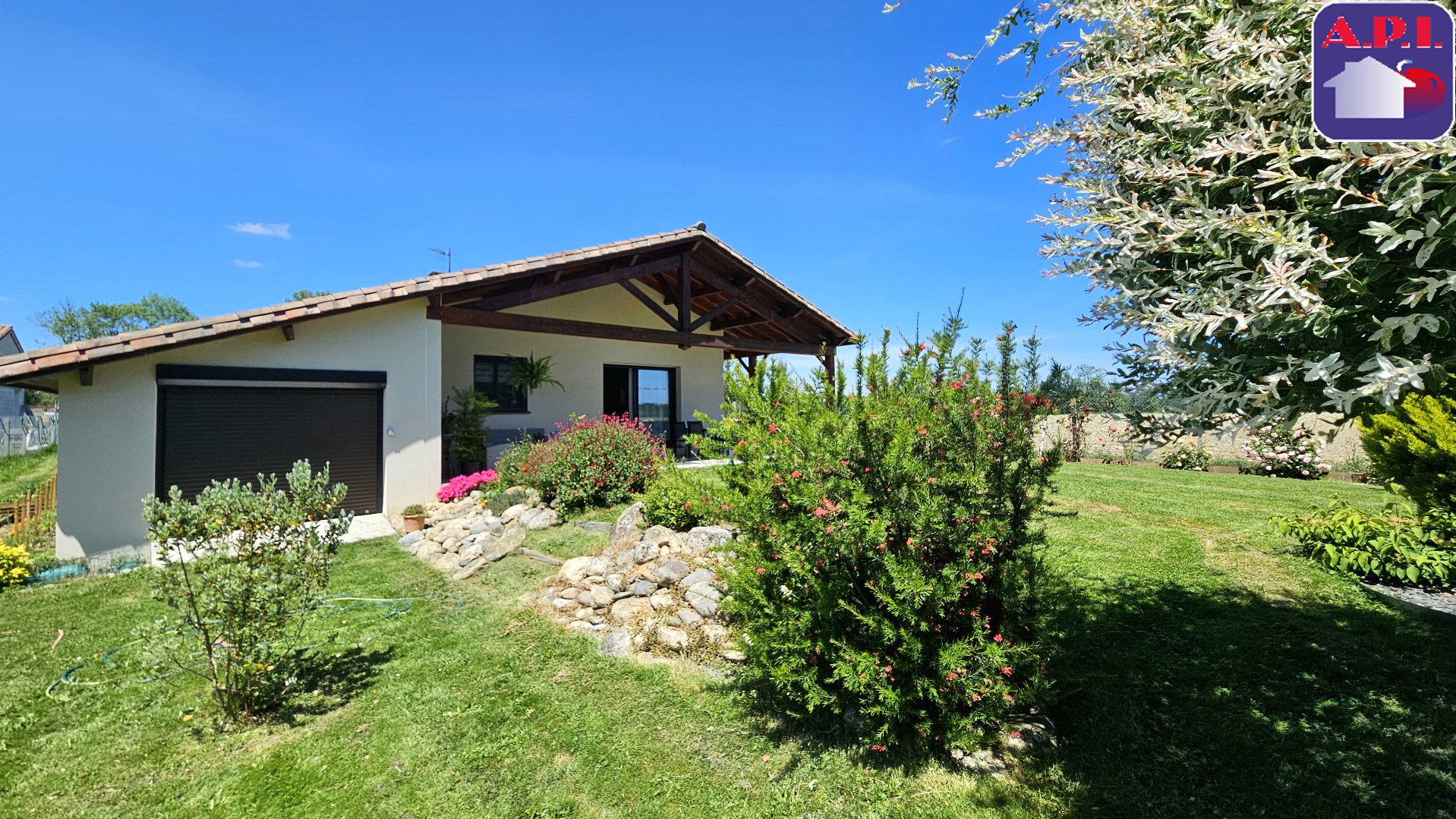 Agence immobilière de ARIEGE PYRENEES IMMOBILIER (API)