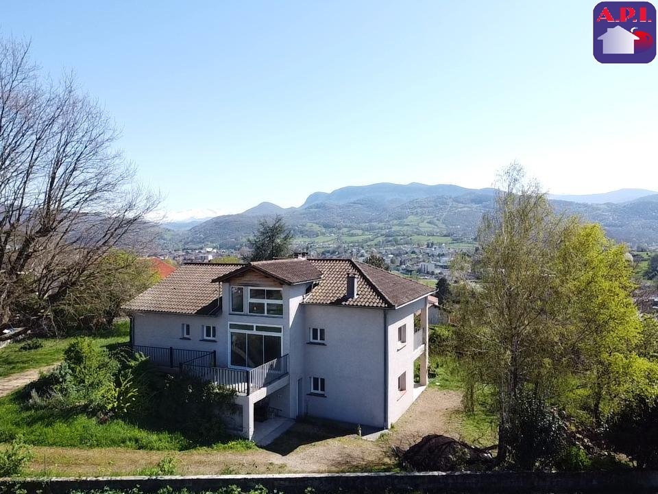 Agence immobilière de ARIEGE PYRENEES IMMOBILIER (API)