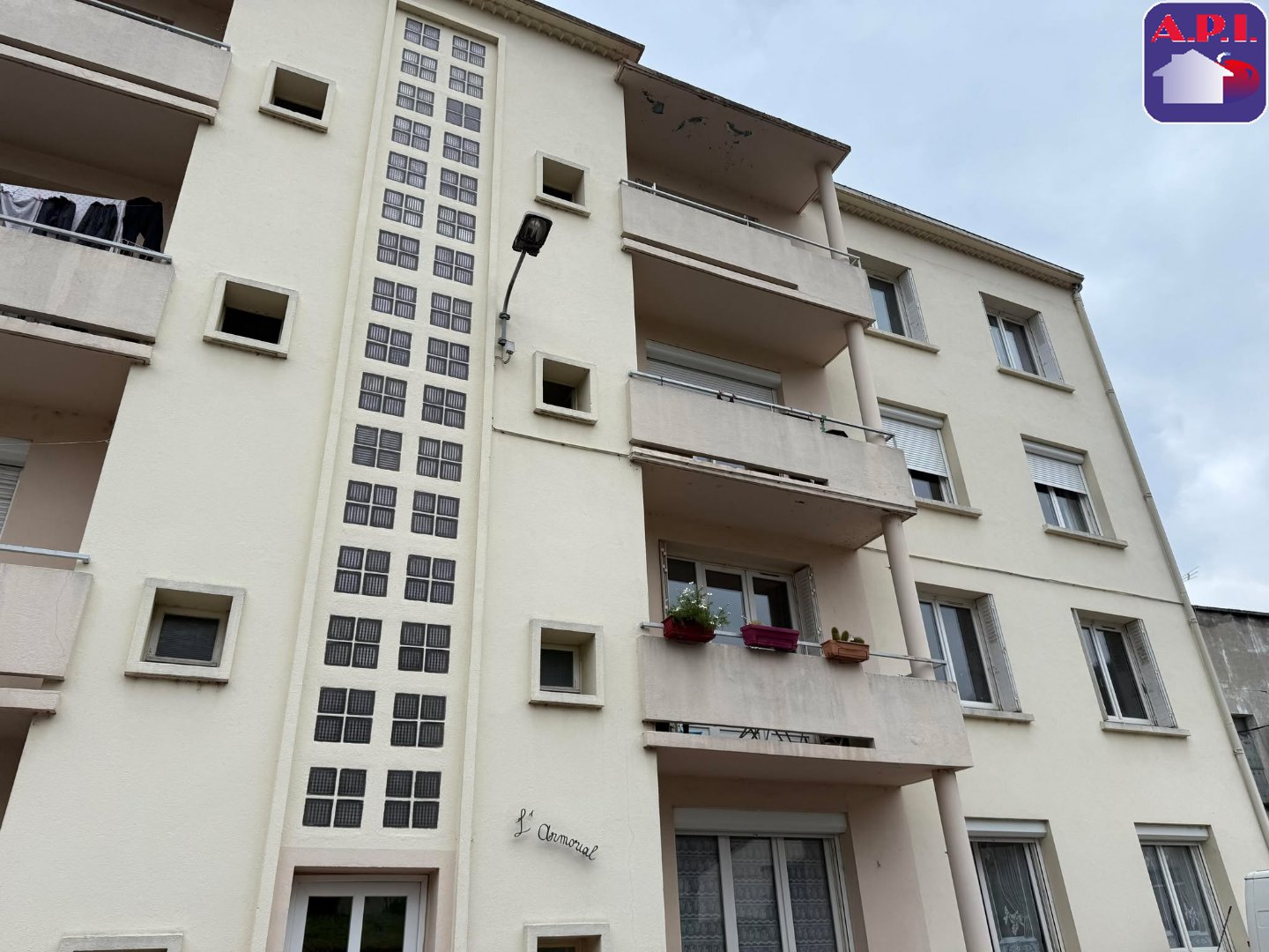 Agence immobilière de ARIEGE PYRENEES IMMOBILIER (API)