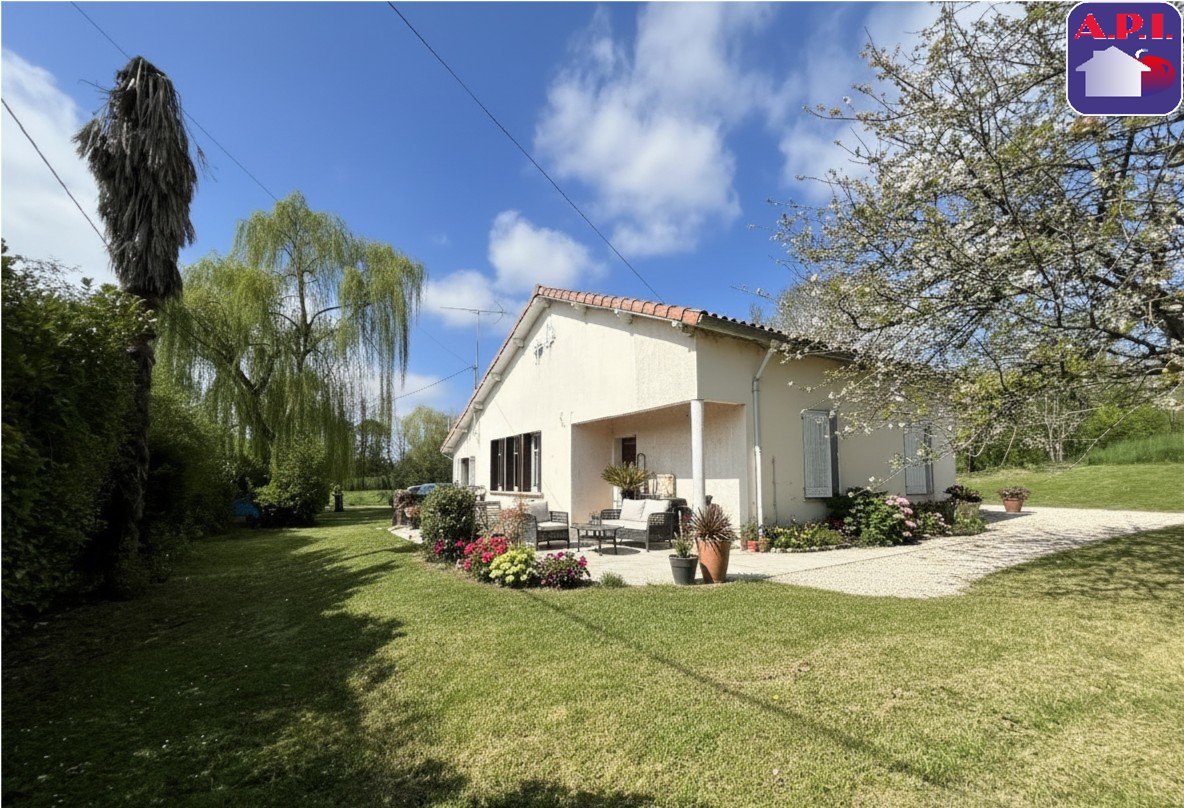 Agence immobilière de ARIEGE PYRENEES IMMOBILIER (API)