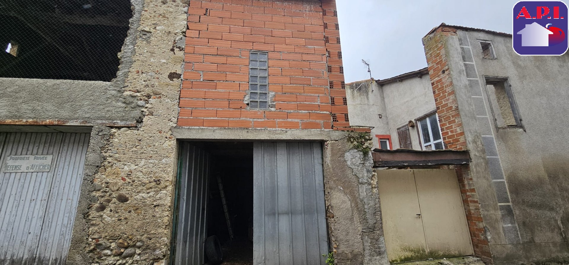 Agence immobilière de ARIEGE PYRENEES IMMOBILIER (API)