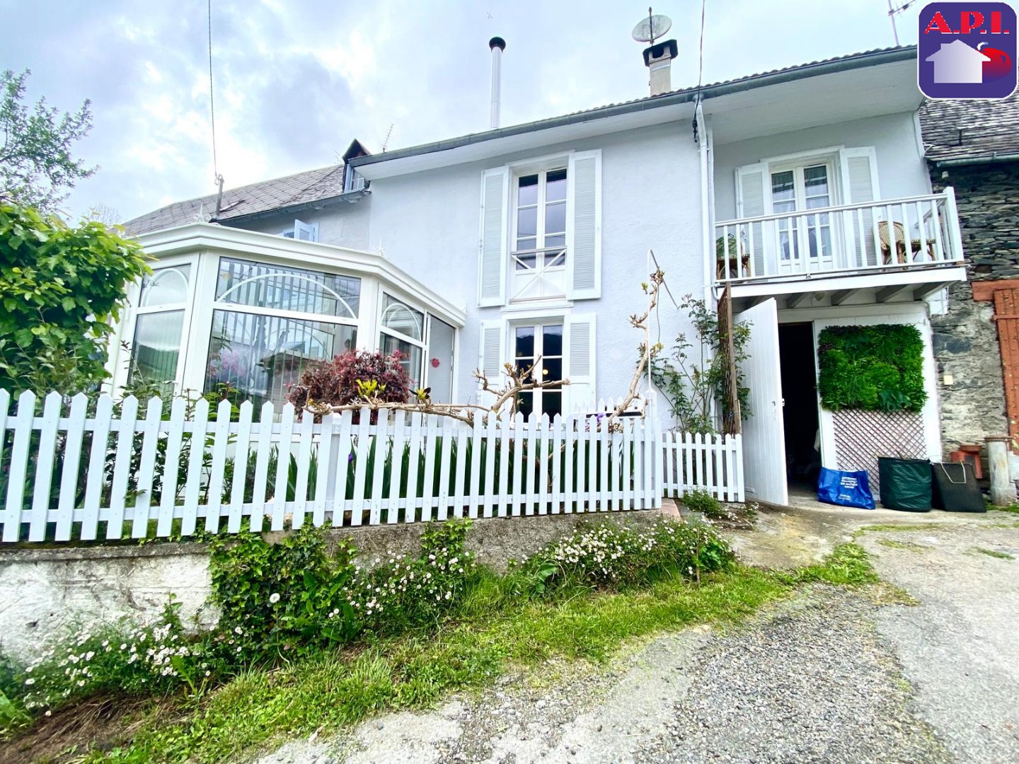 Agence immobilière de ARIEGE PYRENEES IMMOBILIER (API)