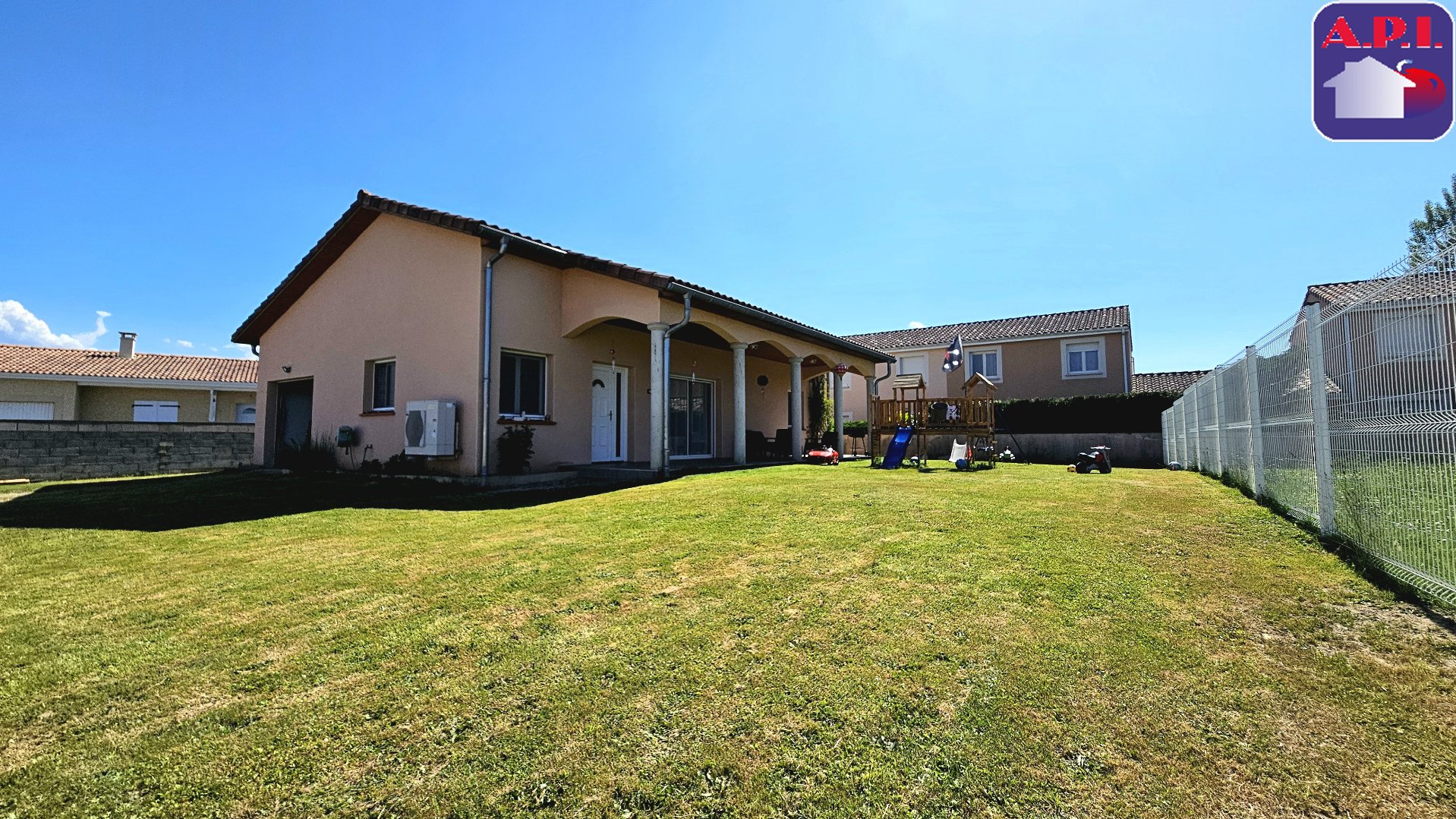 Agence immobilière de ARIEGE PYRENEES IMMOBILIER (API)