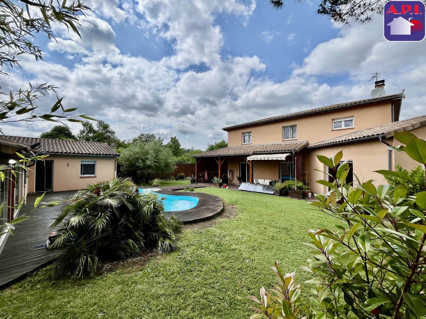 Agence immobilière de ARIEGE PYRENEES IMMOBILIER (API)