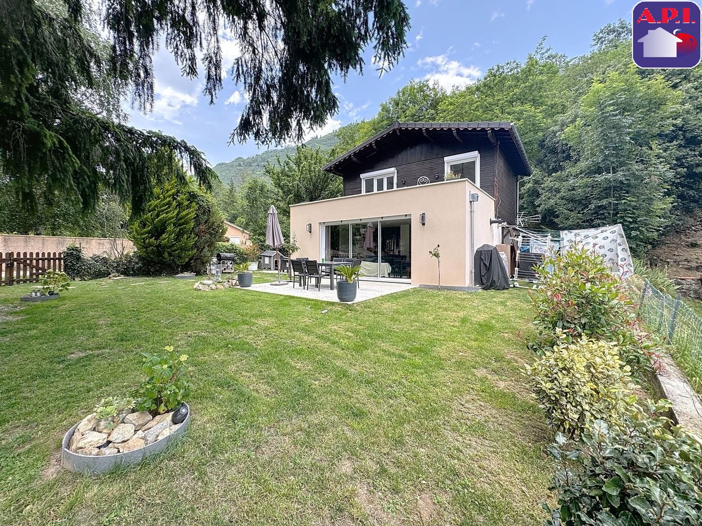 Agence immobilière de ARIEGE PYRENEES IMMOBILIER (API)