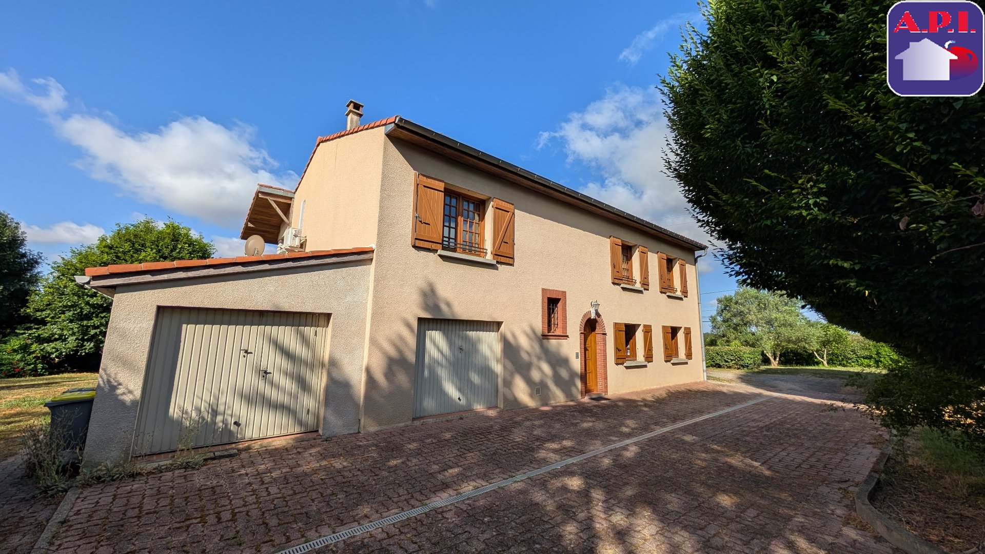Agence immobilière de ARIEGE PYRENEES IMMOBILIER (API)