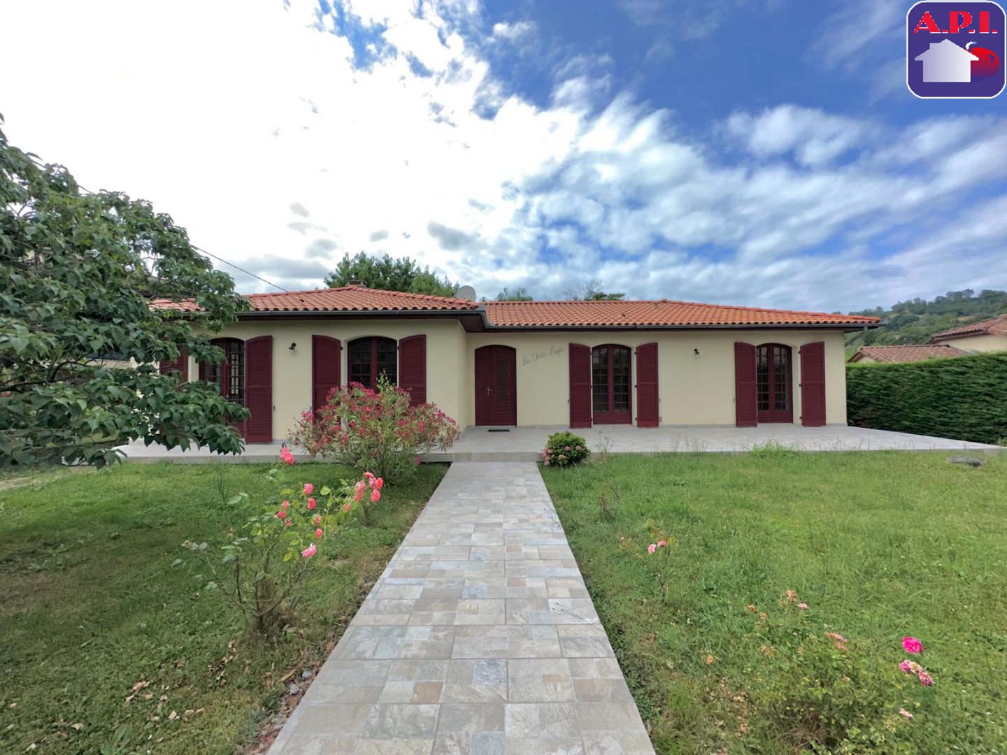 Agence immobilière de ARIEGE PYRENEES IMMOBILIER (API)