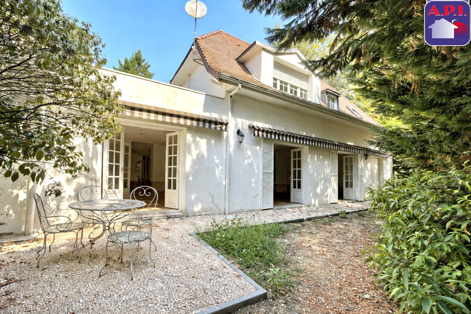 Agence immobilière de ARIEGE PYRENEES IMMOBILIER (API)