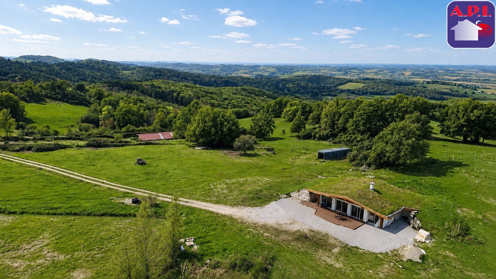 Agence immobilière de ARIEGE PYRENEES IMMOBILIER (API)