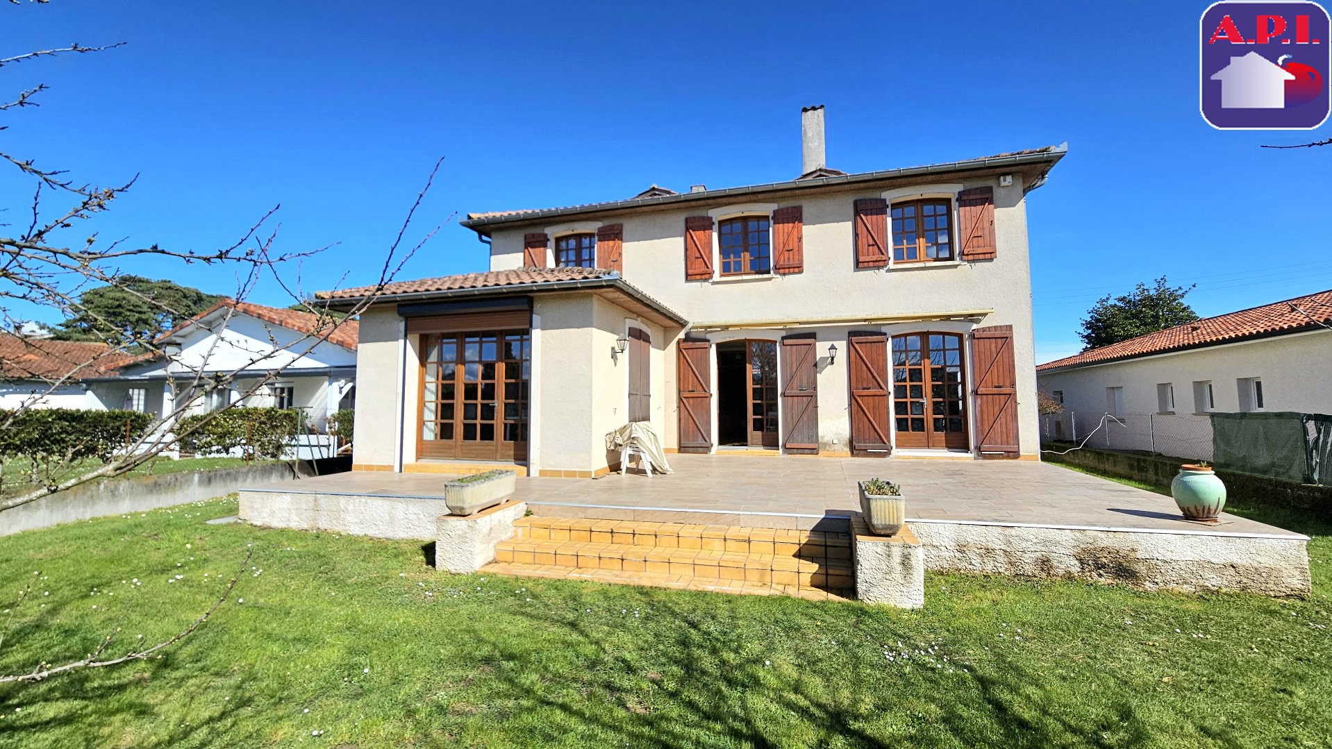Agence immobilière de ARIEGE PYRENEES IMMOBILIER (API)