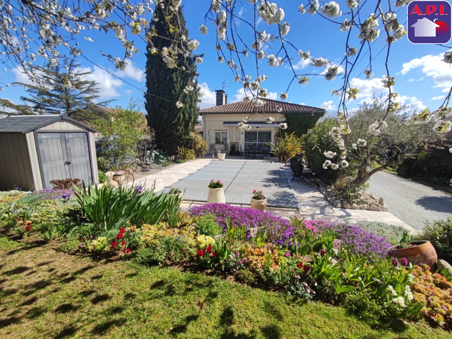 Agence immobilière de ARIEGE PYRENEES IMMOBILIER (API)