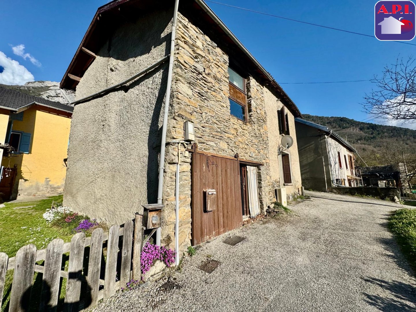 Agence immobilière de ARIEGE PYRENEES IMMOBILIER (API)