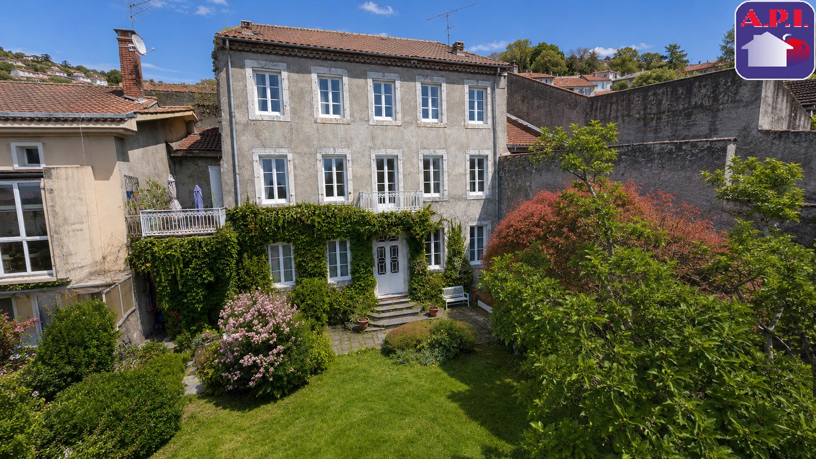 Agence immobilière de ARIEGE PYRENEES IMMOBILIER (API)