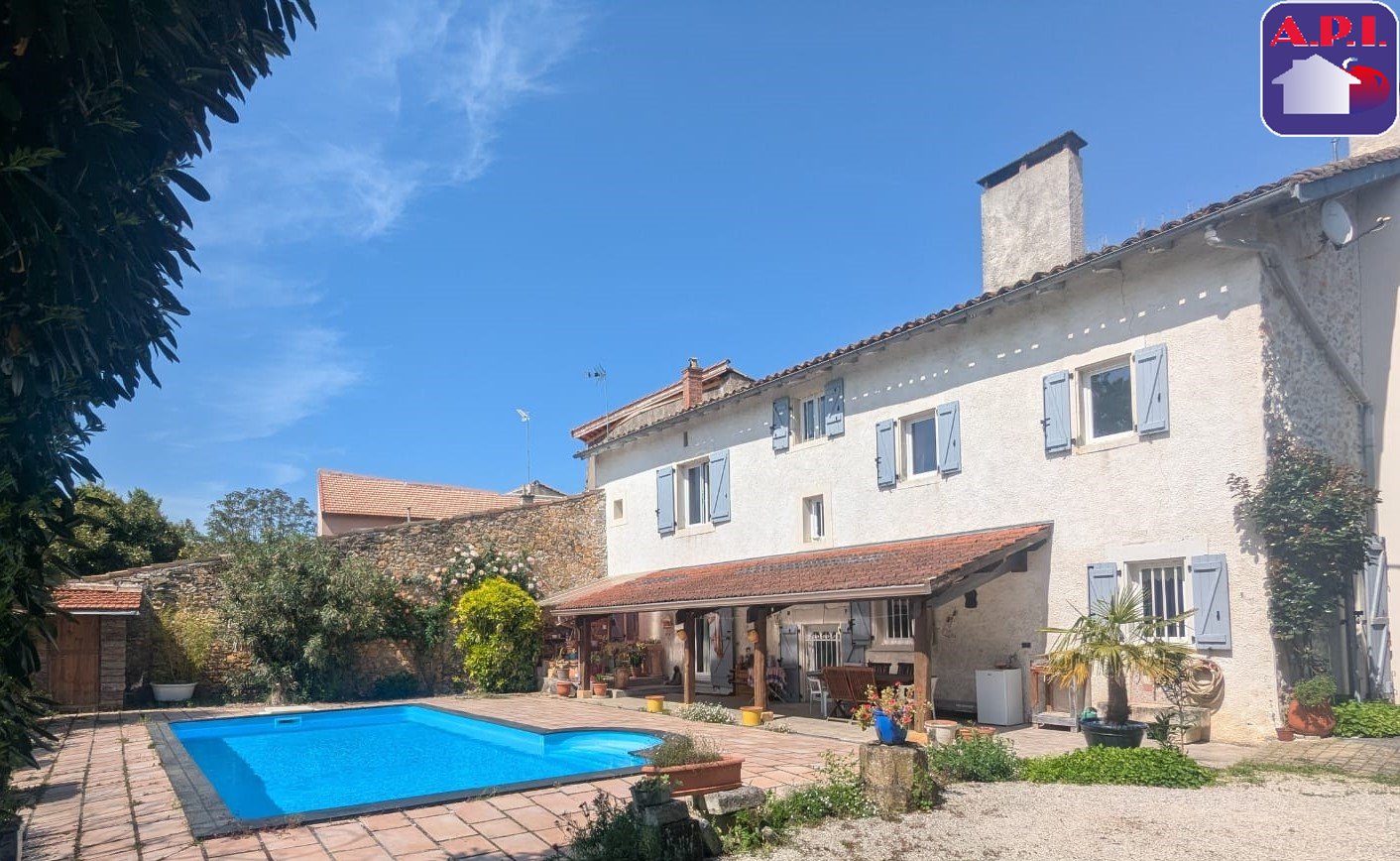 Agence immobilière de ARIEGE PYRENEES IMMOBILIER (API)
