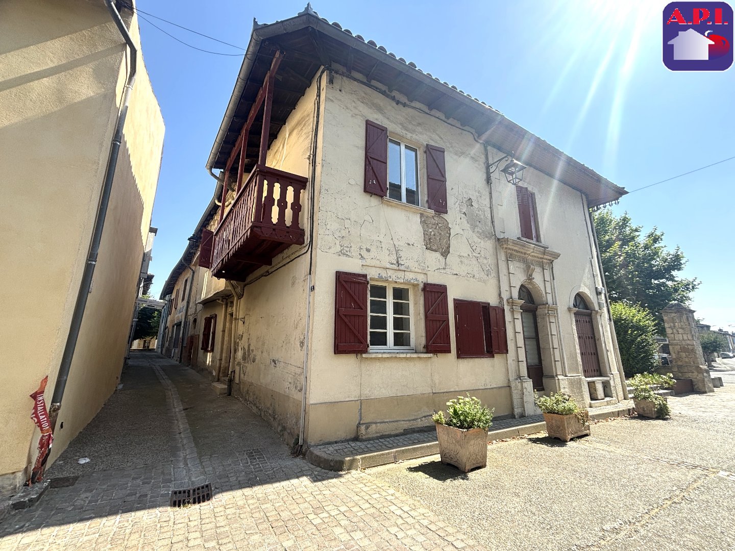 Agence immobilière de ARIEGE PYRENEES IMMOBILIER (API)