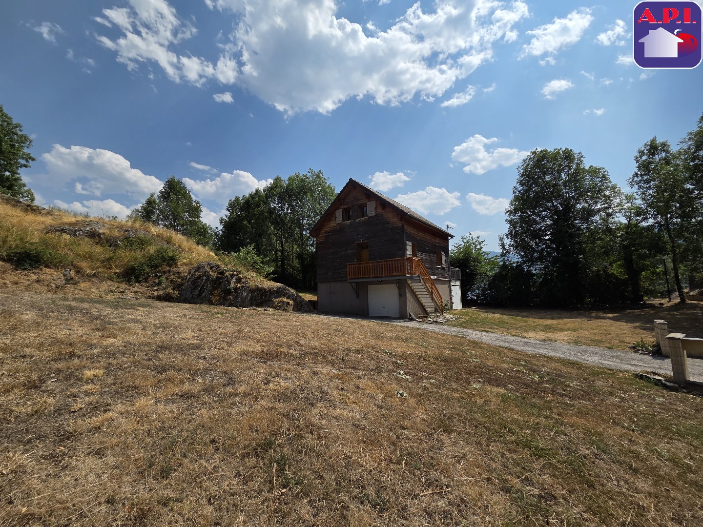 Agence immobilière de ARIEGE PYRENEES IMMOBILIER (API)