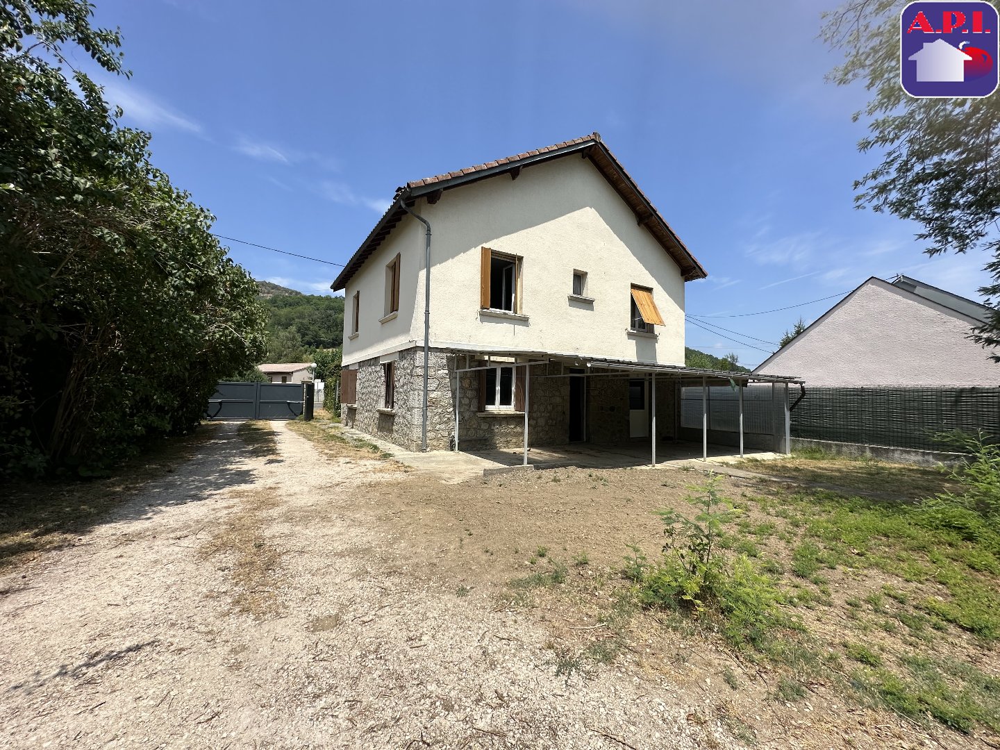 Agence immobilière de ARIEGE PYRENEES IMMOBILIER (API)