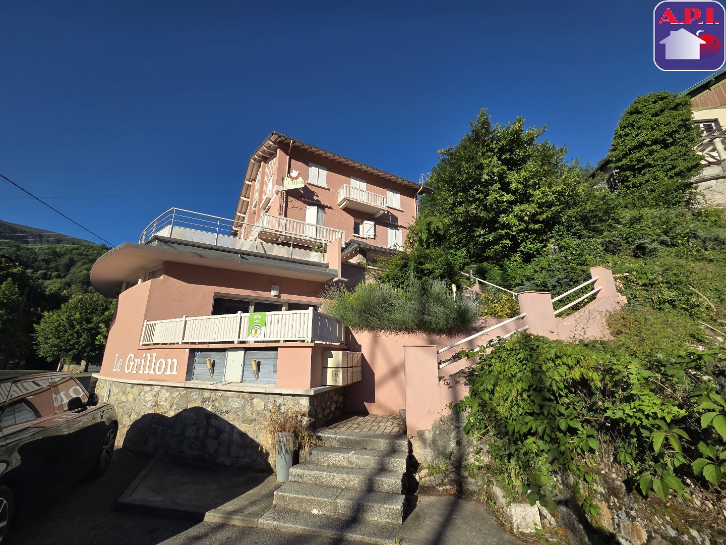 Agence immobilière de ARIEGE PYRENEES IMMOBILIER (API)