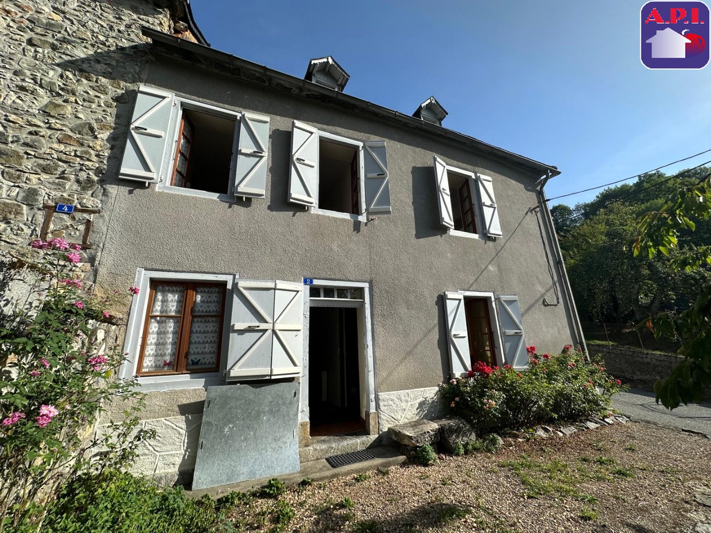 Agence immobilière de ARIEGE PYRENEES IMMOBILIER (API)