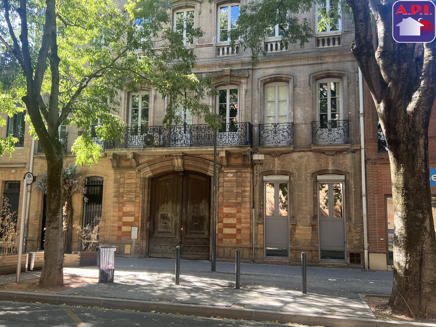 Agence immobilière de ARIEGE PYRENEES IMMOBILIER (API)