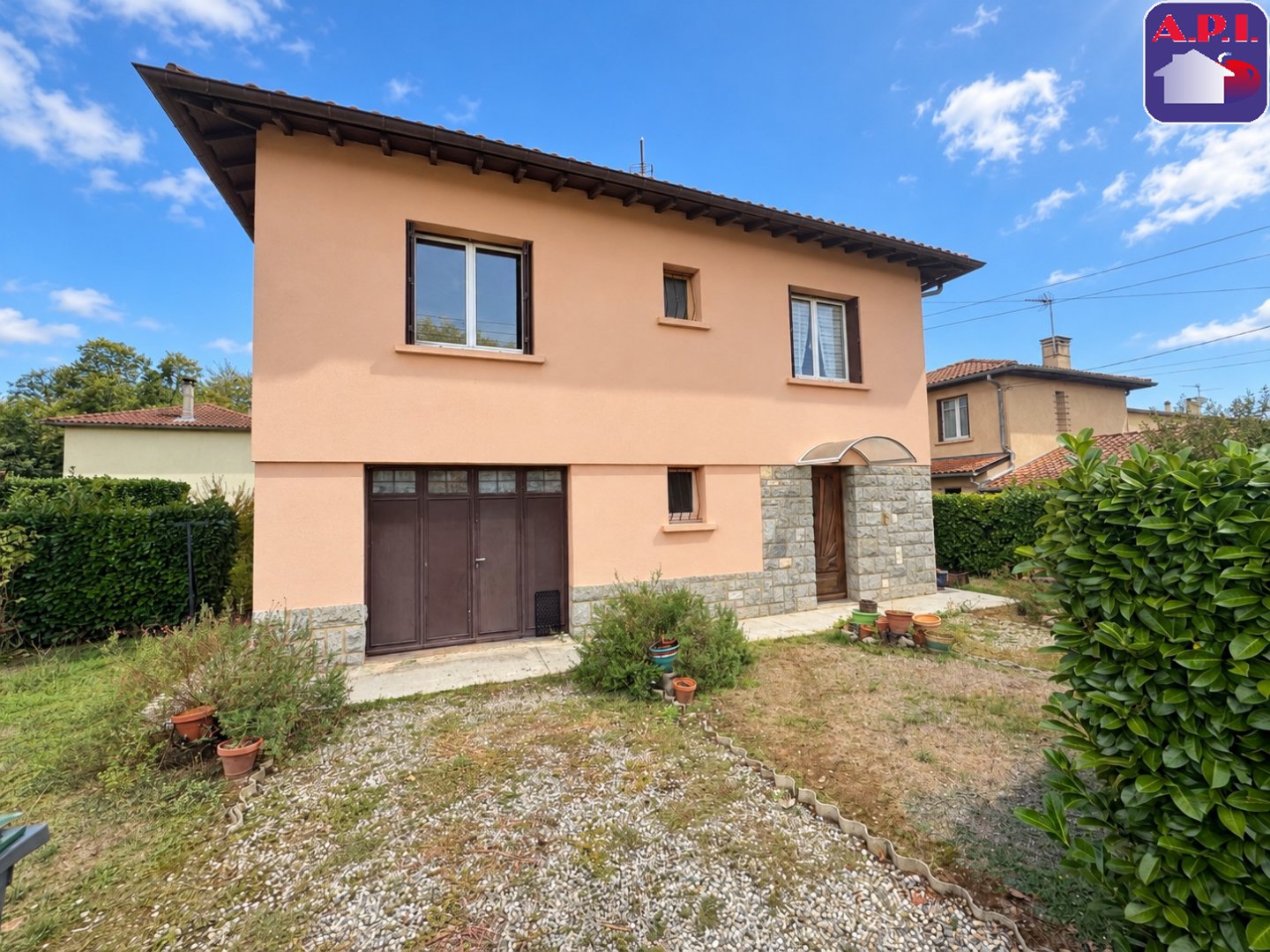 Agence immobilière de ARIEGE PYRENEES IMMOBILIER (API)
